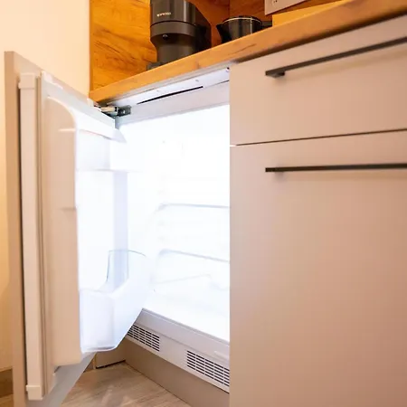 Cozy Main Square Ii With Breakfast Apartment *