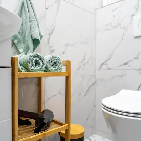 Cozy Main Square Ii With Breakfast Appartement *