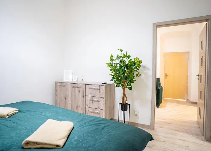 Cozy Main Square Ii With Breakfast