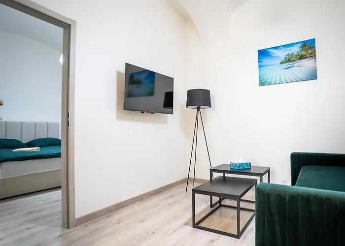 Cozy Main Square Ii With Breakfast * Košice