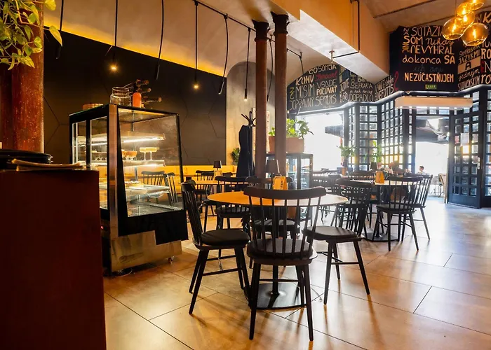 Cozy Main Square Ii With Breakfast Appartement *